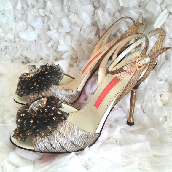 Betsey Johnson Shoes - Betsey Johnson Ankle Strap Stilleto Cocktail Heels Screw Heel Ruffles EUC Sz 7.5